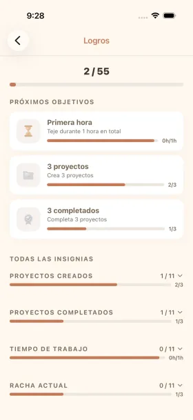 App de seguimiento de crochet cromu mostrando insignias de logros, mapa de actividad y estadisticas de tejido